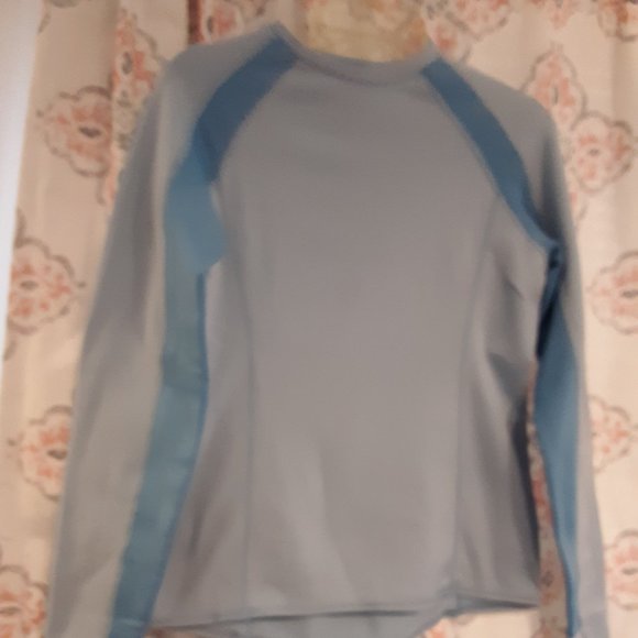 L.L. Bean Cozy Blue Crewneck Fleece Pullover SMALL - Picture 2 of 4